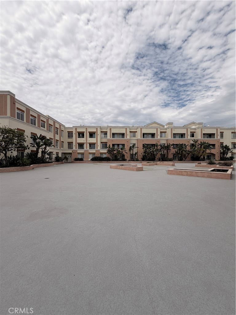 580 W Main Street 229