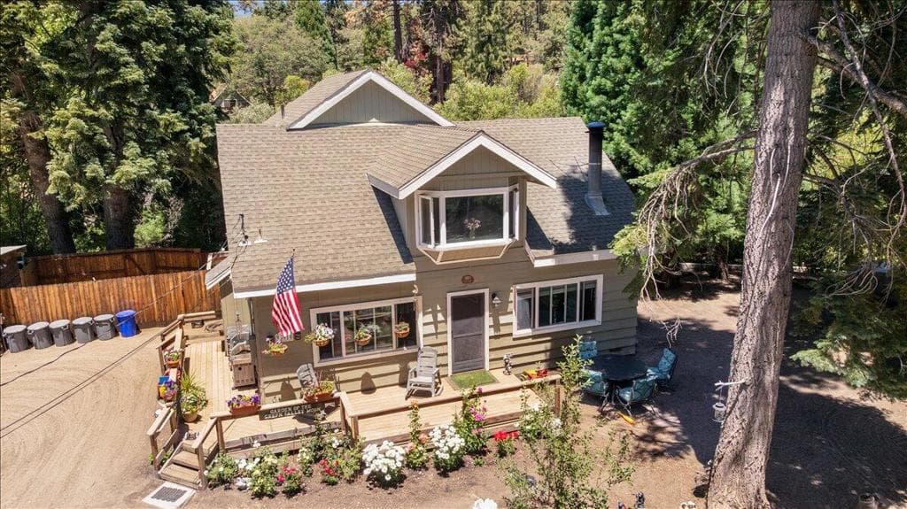33910 Meadow Lane