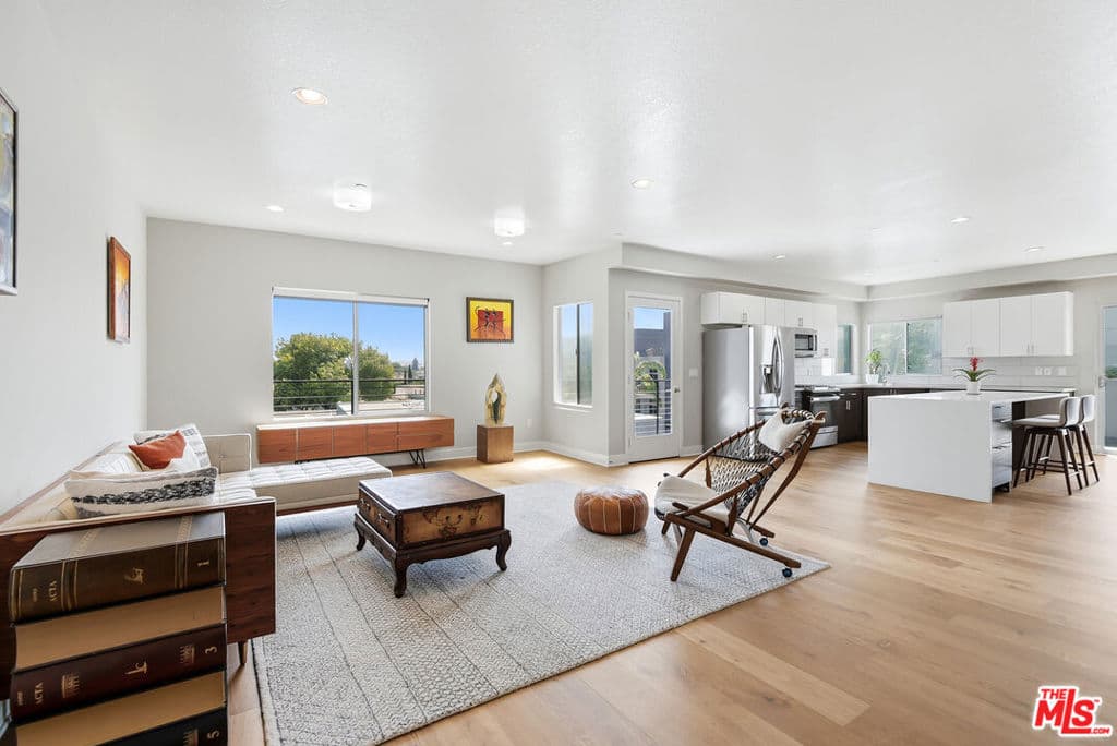 13337 Beach Avenue 403