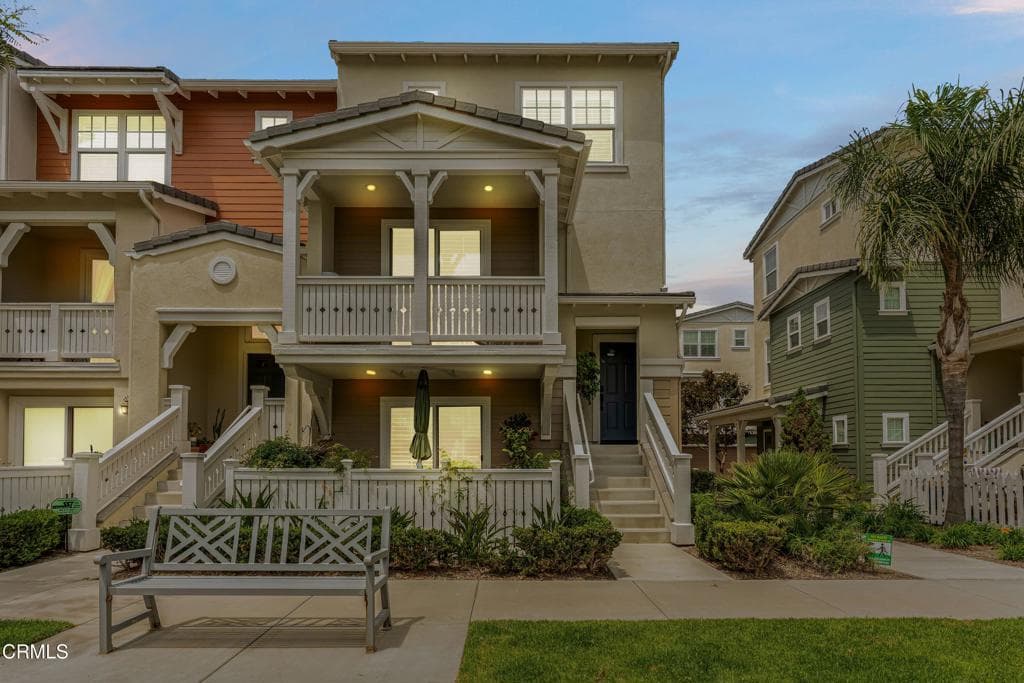 3729 Islander Walk