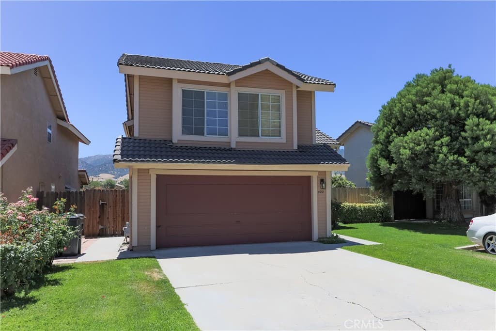 422 Sherwood Place