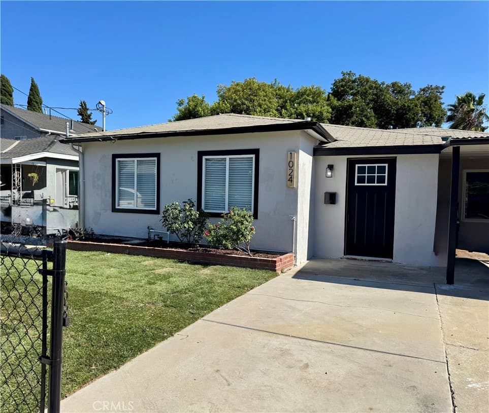 1024 W 220th