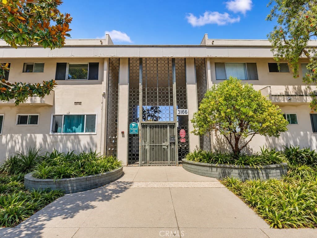 3166 S Sepulveda Boulevard 6