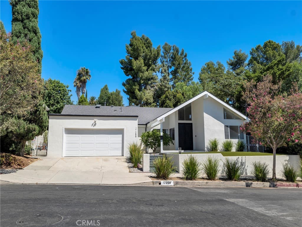 17259 Westbury Drive