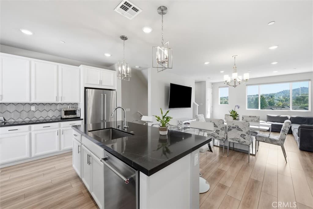 1414 Sea Lane