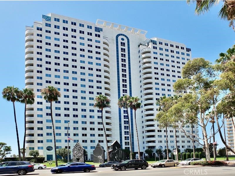 525 E Seaside Way 1007