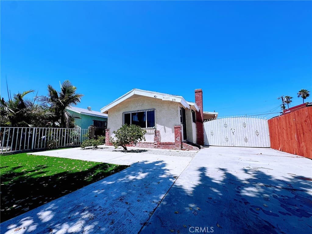 231 E 105TH Street