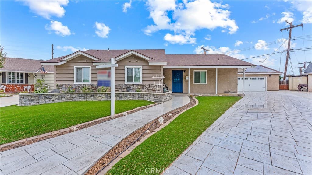 15803 Cobblestone Road