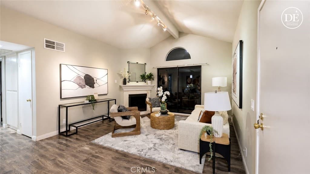 22765 Lakeway 432