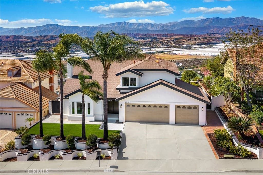 22105 Birds Eye Dr