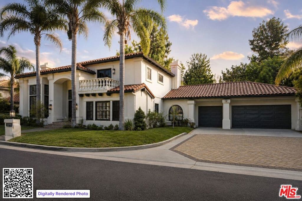 15916 Daniel Lane