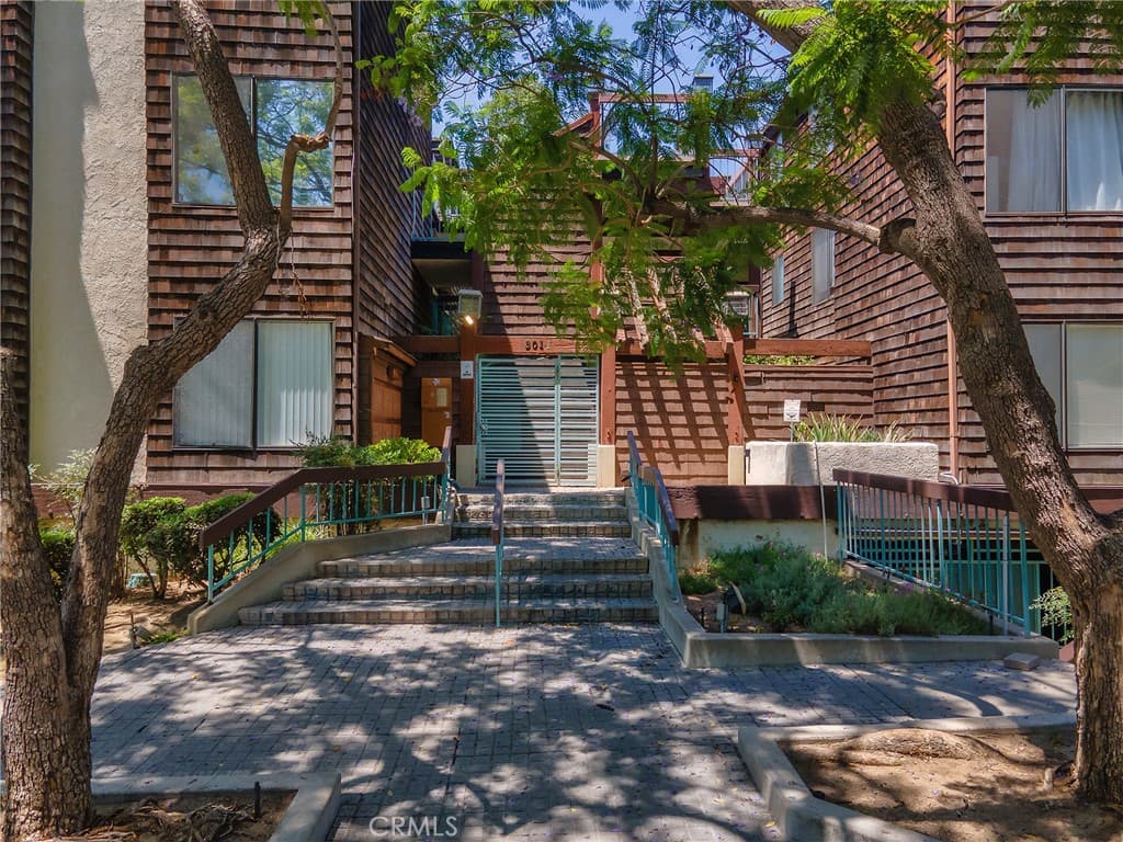 301 N Belmont Street 105
