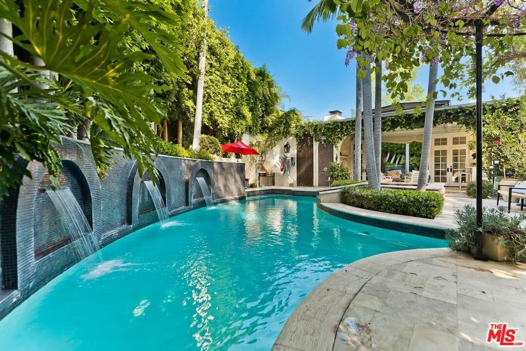 2806 Nichols Canyon Road
