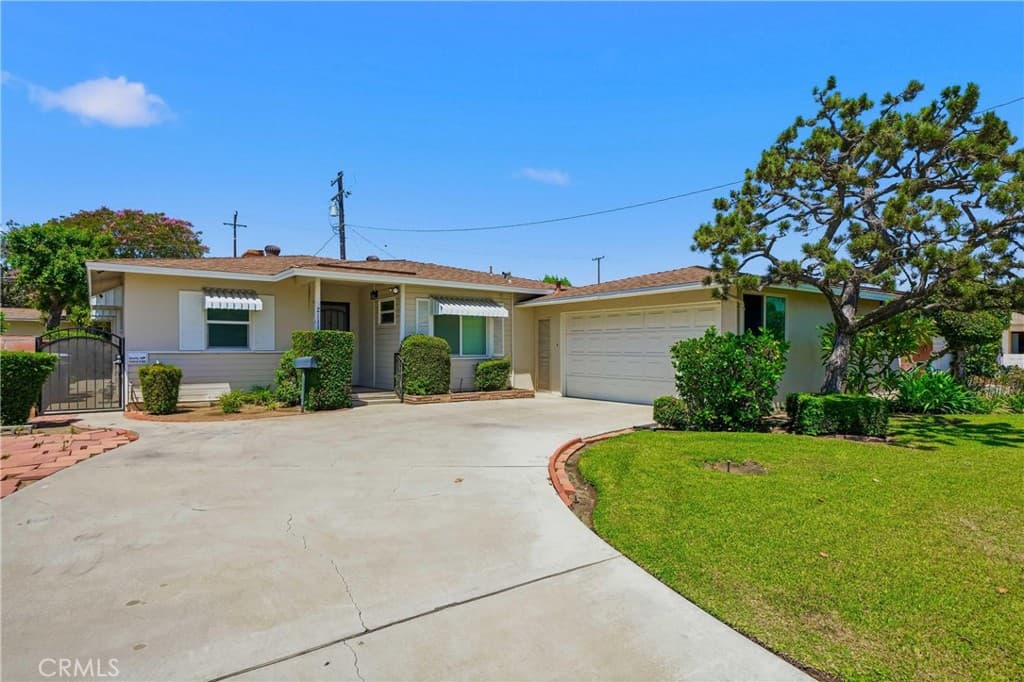 2111 E Idahome