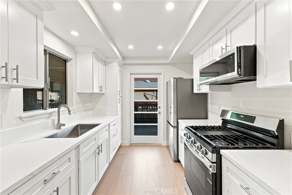 5905 Rosemead 3