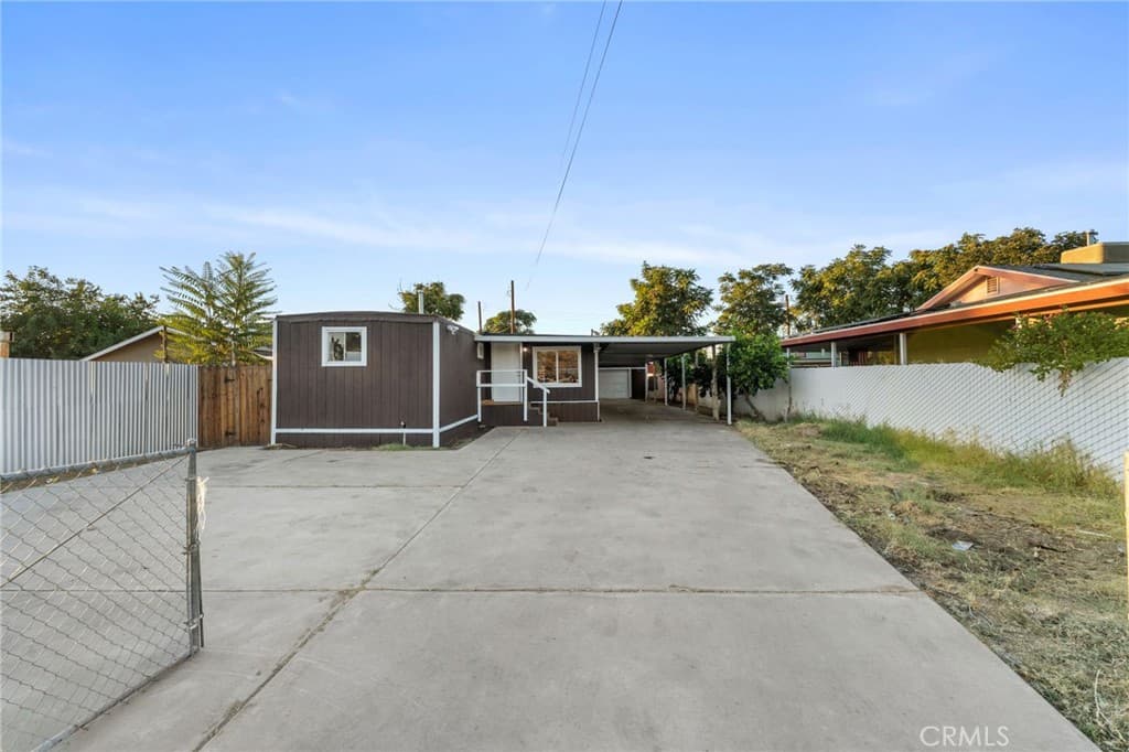 718 Willow Drive