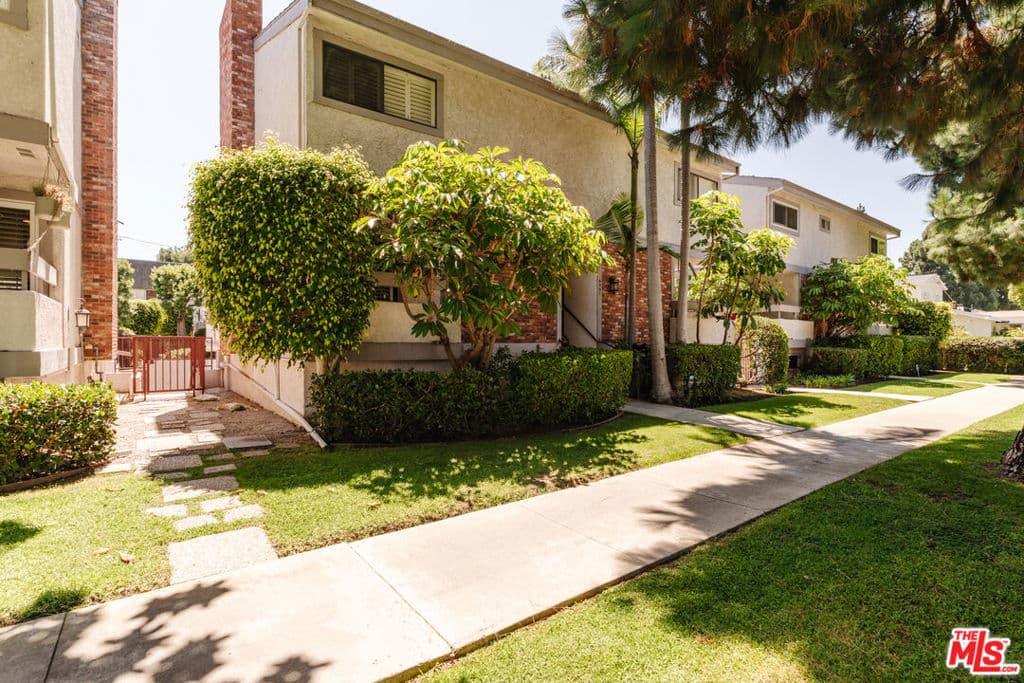4059 La Salle Avenue 104