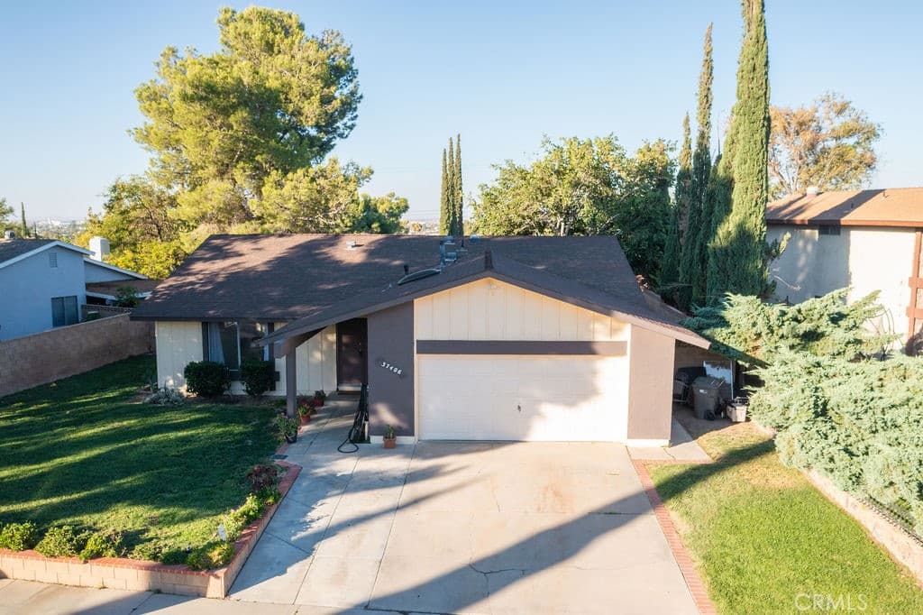 37406 3rd E