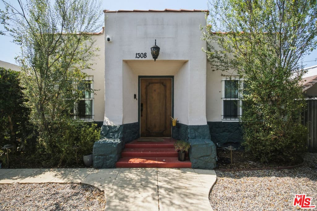 1308 W 56th Street