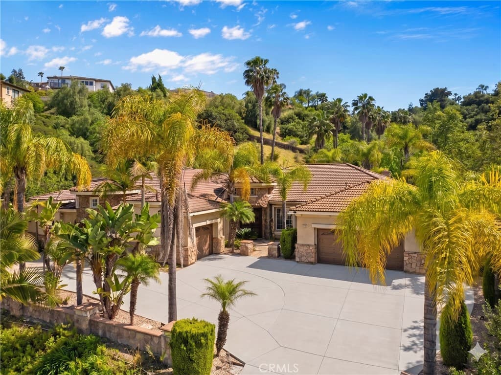 2810 Countrywood Lane