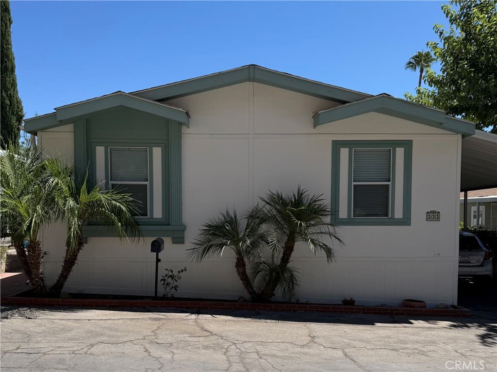 29021 Bouquet Canyon 333
