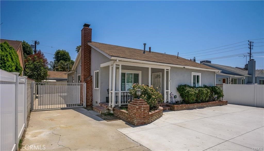 6418 Whitman Avenue