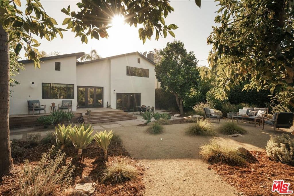 420 S Reese Place