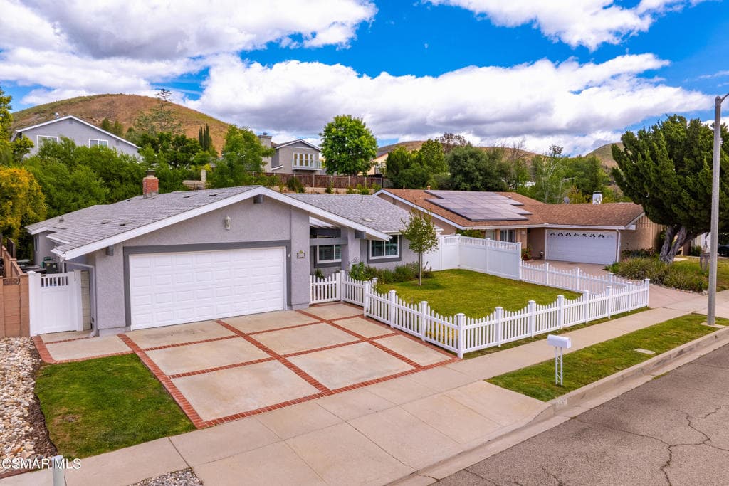 6547 Pinion Street