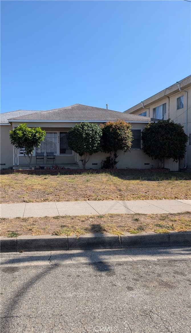 4220 W 118th