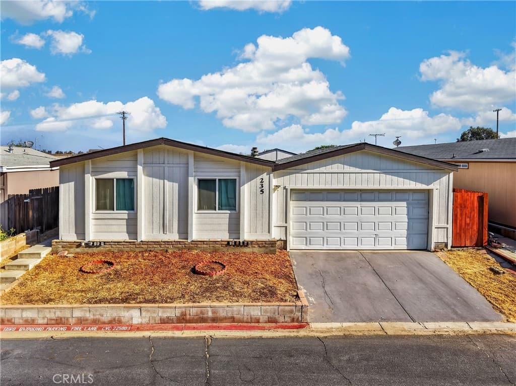 700 E Washington 235