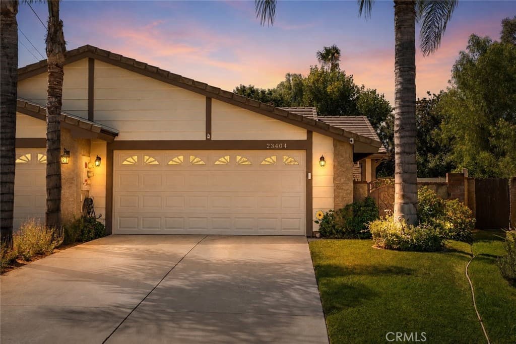23404 Gaucho Court