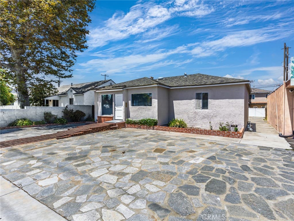 4307 Redondo Beach Boulevard