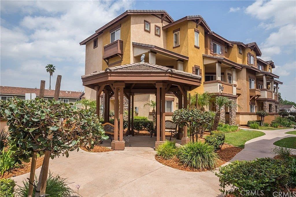 511 N Lark Ellen H