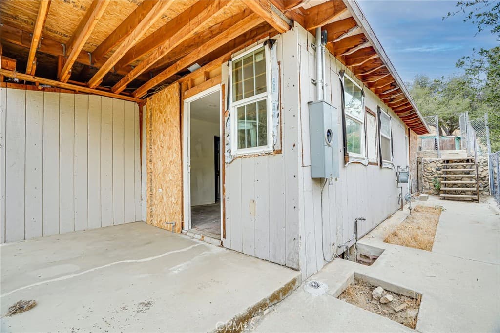 12055 Kagel Canyon