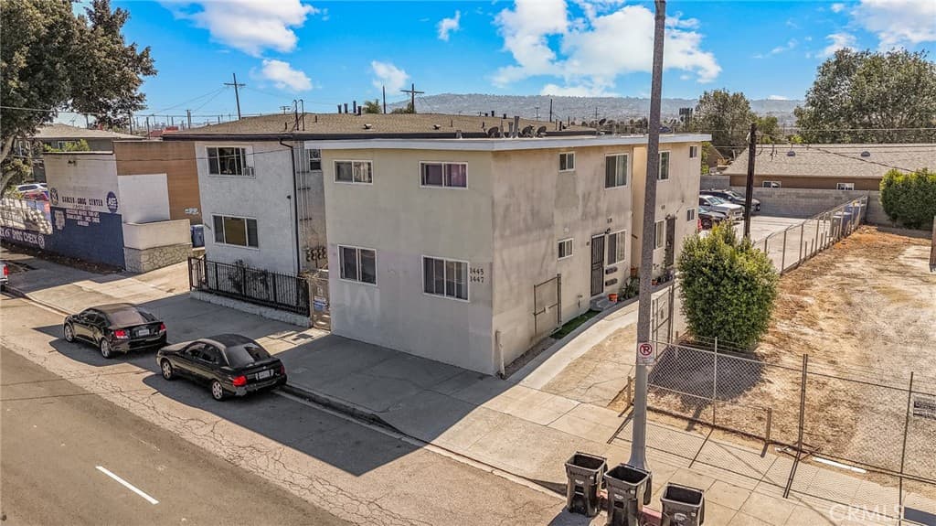 1445 N Wilmington