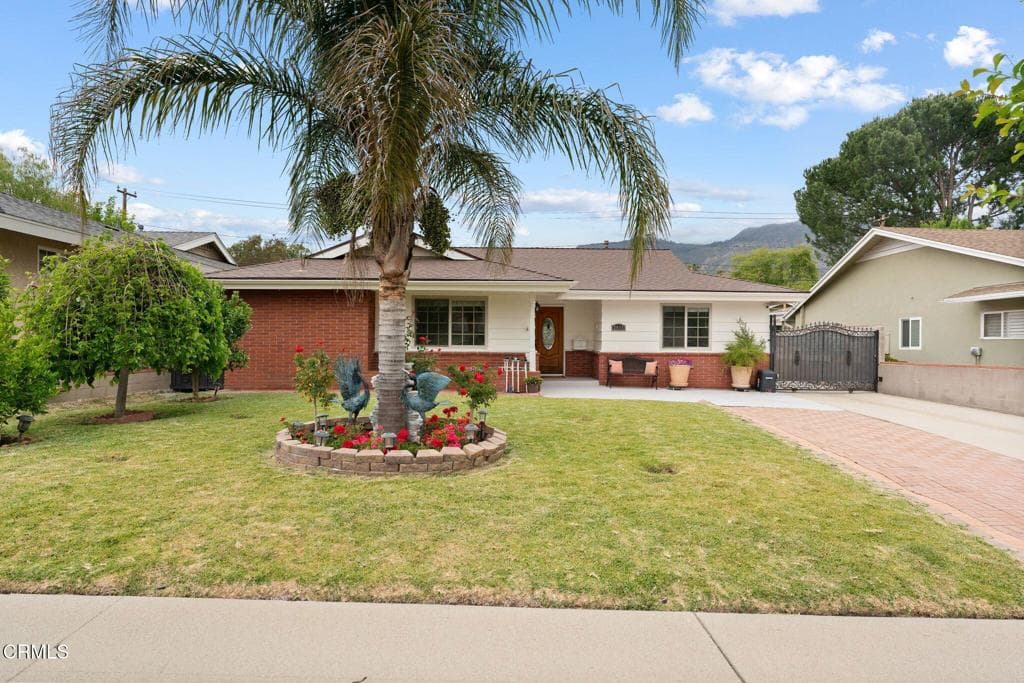 2415 Casa Grande Street