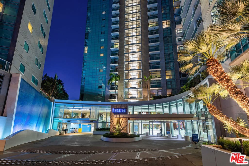 13700 Marina Pointe Drive 1219