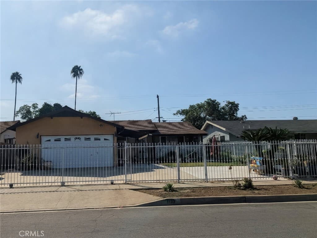 1110 Cabana