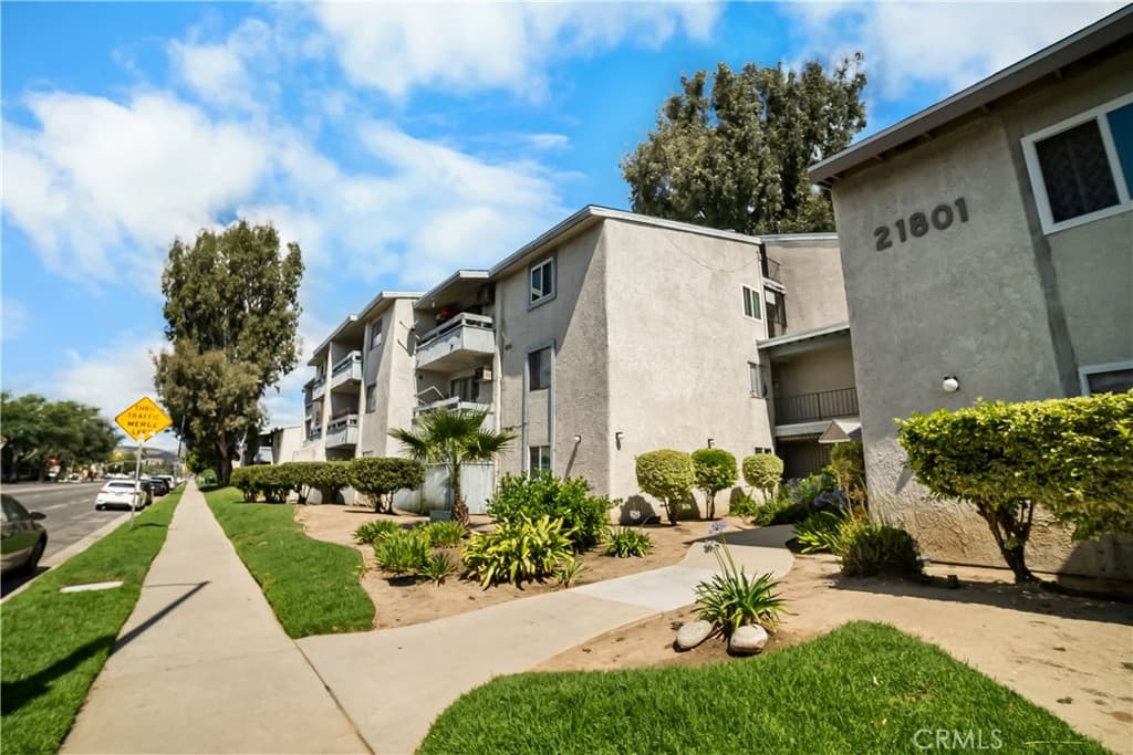 21801 Roscoe Boulevard 206