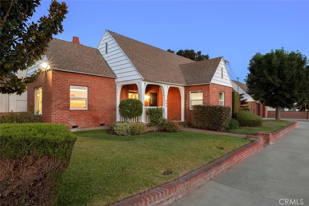 694 W Orange Grove