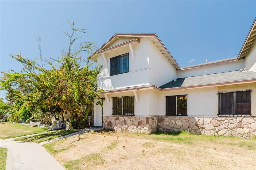 7 Fiesta Lane