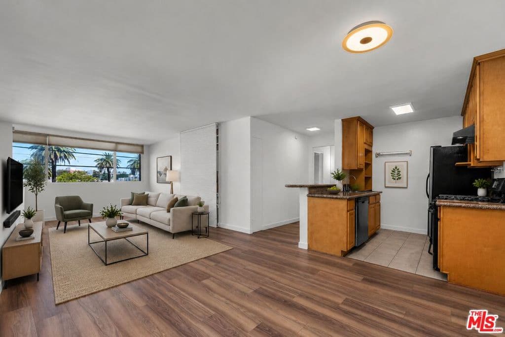 421 S La Fayette Park Place 210