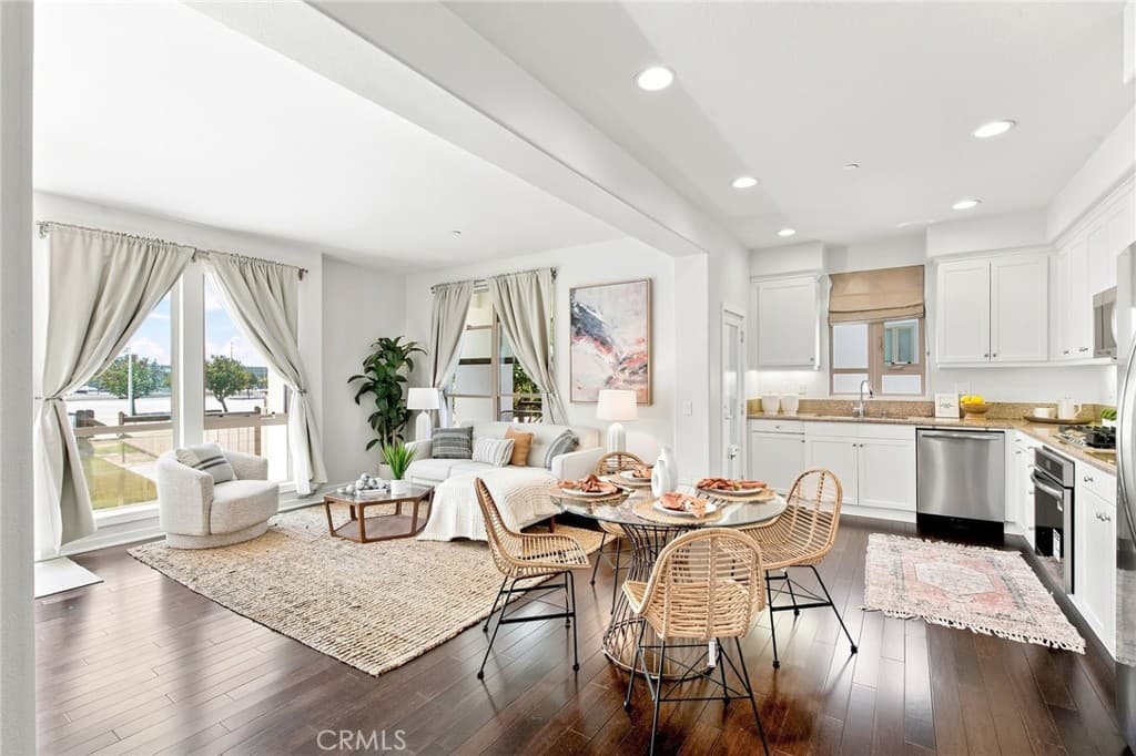 5410 W 149th Place 16