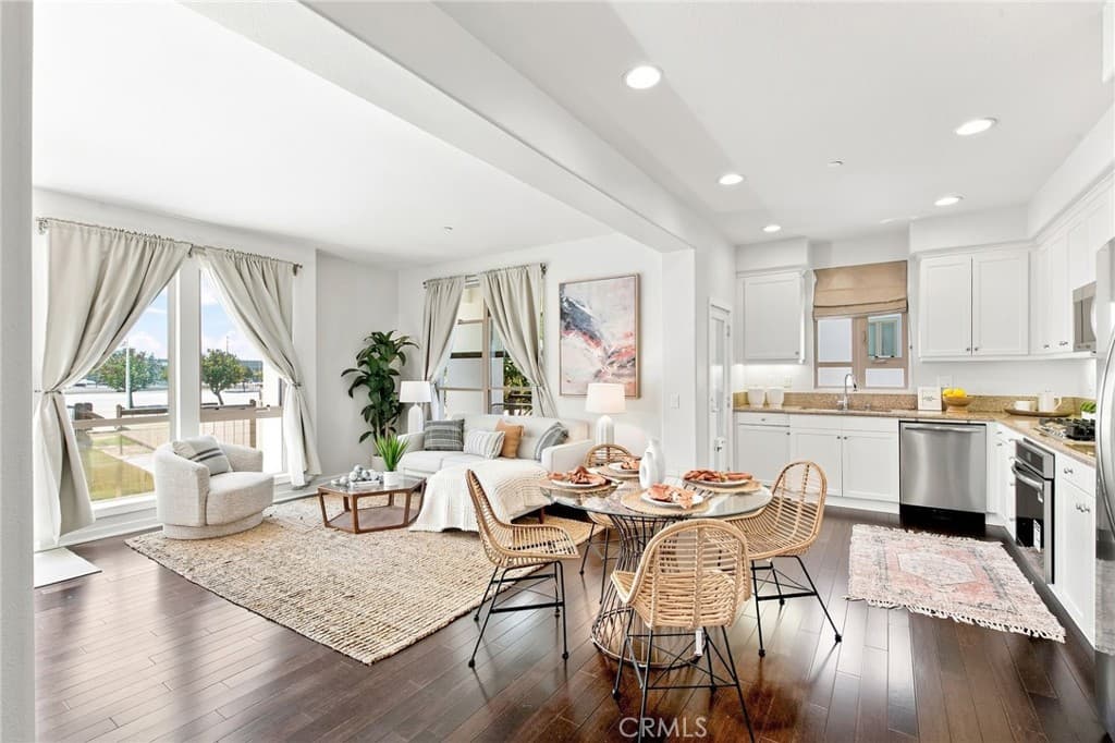 5410 W 149th Place 16