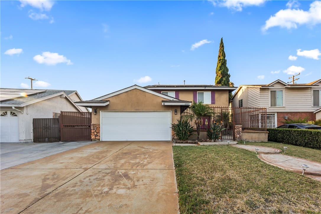 1003 E Helmick