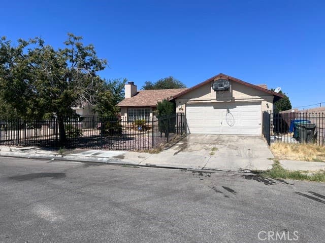 45403 8th E
