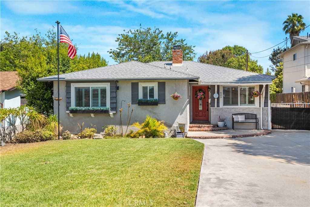 409 E Juanita