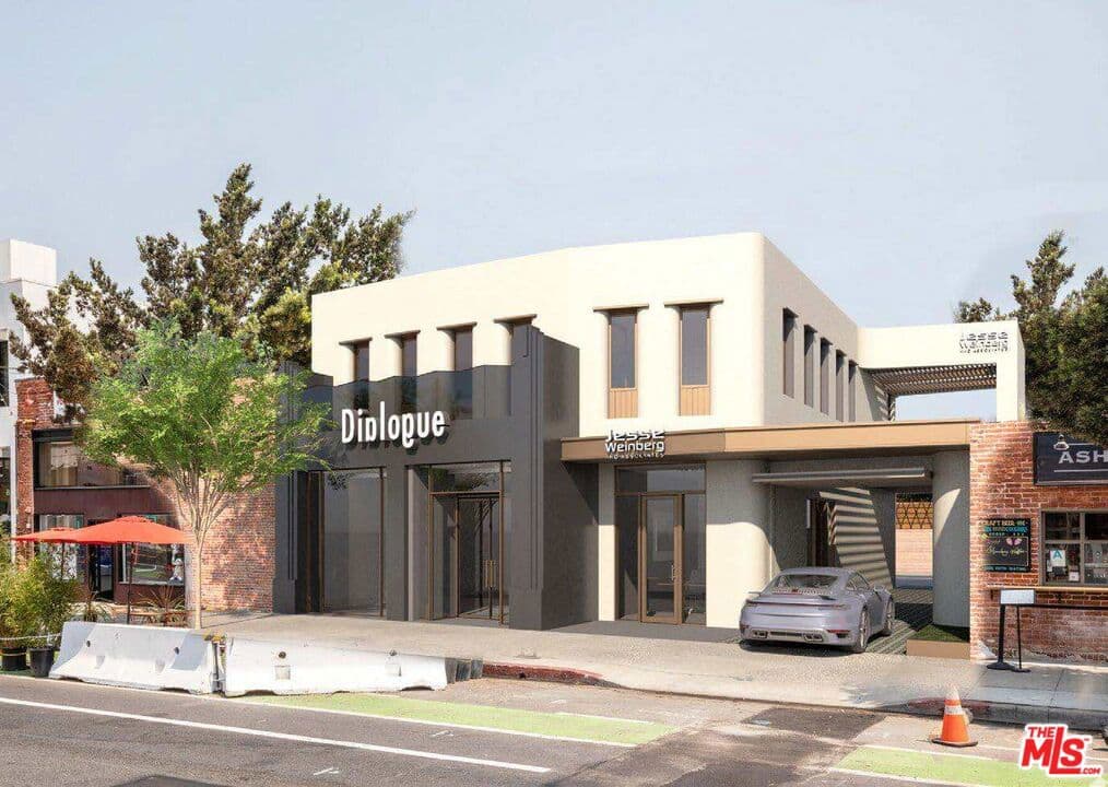 2803 Main Street