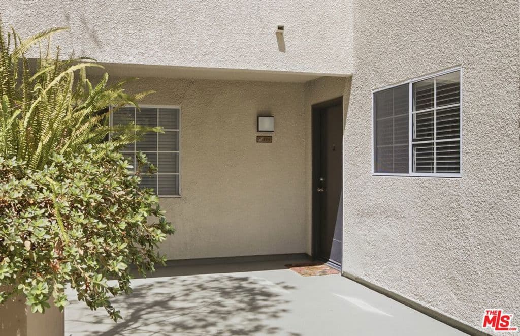 5535 Canoga Avenue 115