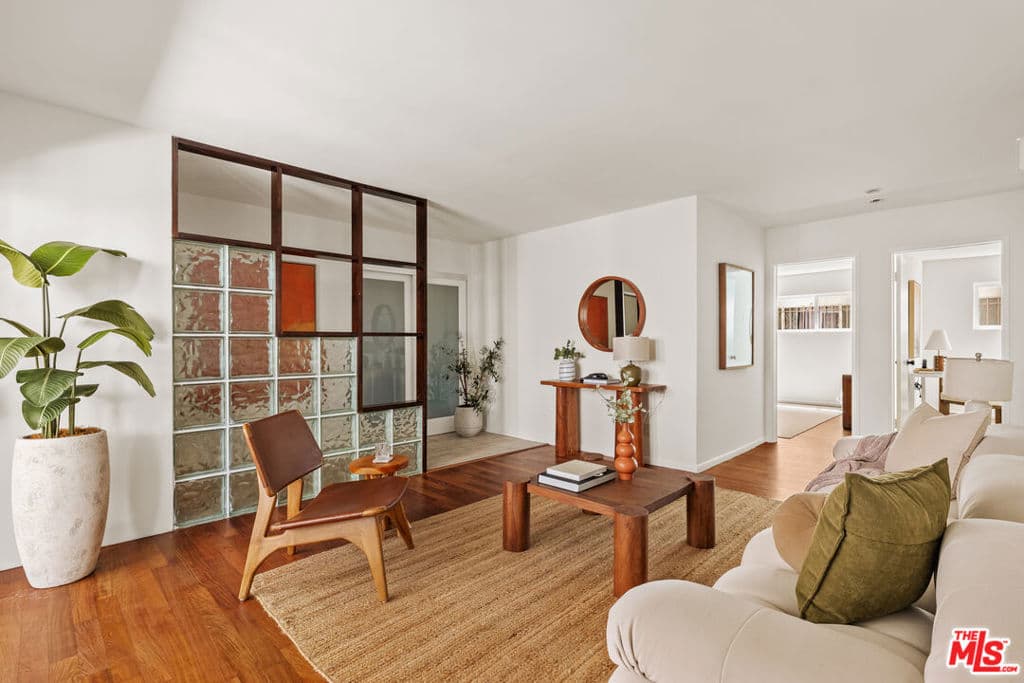2225 20th Street 2